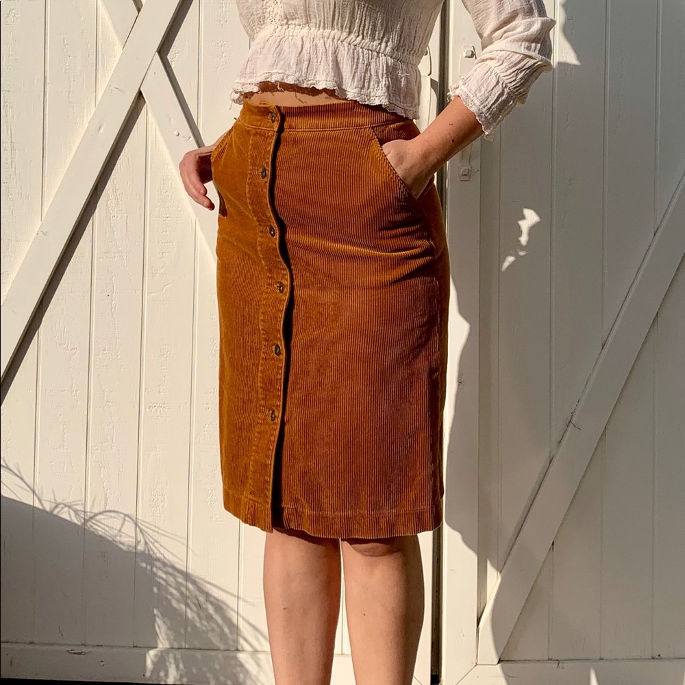 Corduroy skirt